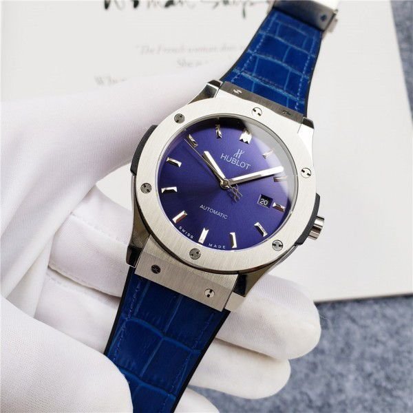 hublot-classic-fusion-blue-2.jpg