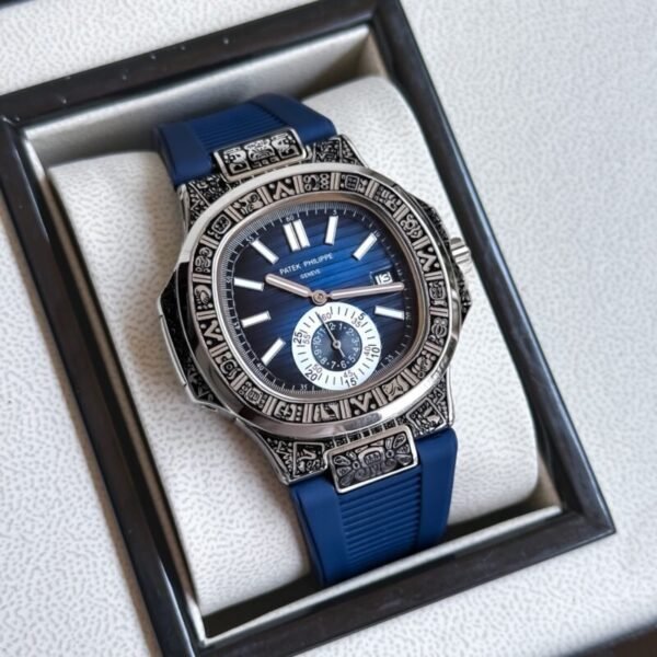 patek-philippe-aquanaut-exclusively-nautilus-3.jpg