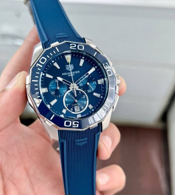tagheuer-aquaracer-blue.jpg
