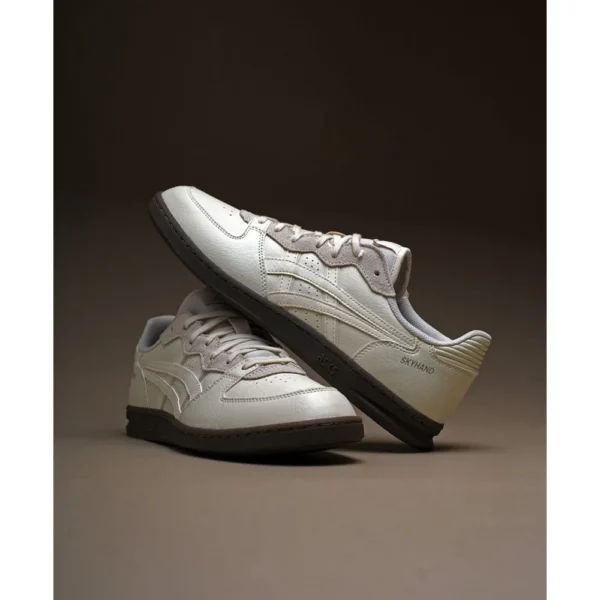 Asics Skyhand Pale Oak Cream Shoes For Men (BOT525) Asics Skyhand Pale Oak Cream Shoes For Men (BOT525)
