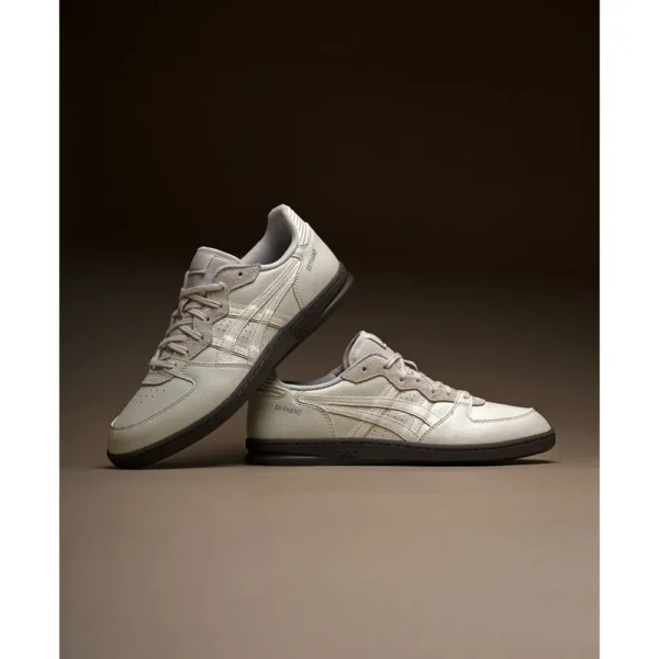 Asics Skyhand Pale Oak Cream Shoes For Men (BOT525) Asics Skyhand Pale Oak Cream Shoes For Men (BOT525)