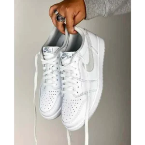 Classy Jordan Retro 1 Low Neutral Grey Shoes For Men (SHI234)