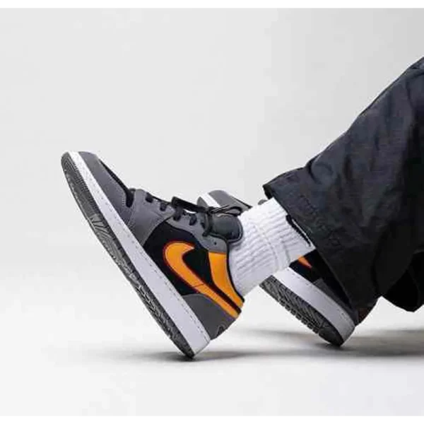 Classy Jordan Retro 1 Low SE Vivid Orange Shoes For Men (SHI221)