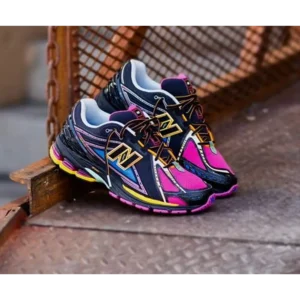 Classy New Balance 1906r Neon Lights Shoes For Men (SHUB290)