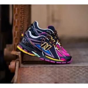 Classy New Balance 1906r Neon Lights Shoes For Men (SHUB290)