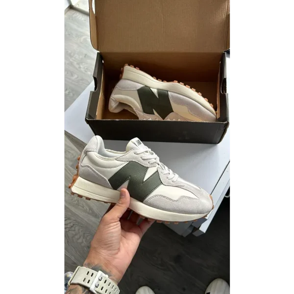 Classy New Balance 327 Black Grey Shoes For Men (S1H68) Classy New Balance 327 Black Grey Shoes For Men (S1H68)